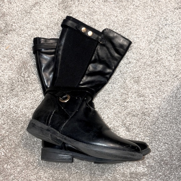 Lucky top girls leather stretch black boots size 8 says 4 - Picture 1 of 10